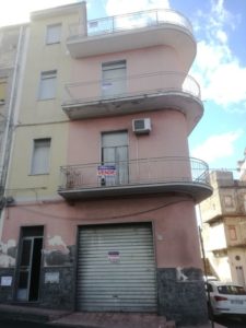 Cod: 8990- Casa singola Via Mercadante Lentini (Sr)
