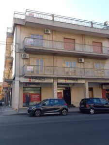 Cod: 13646- Palazzina/stabile a Lentini (Sr)