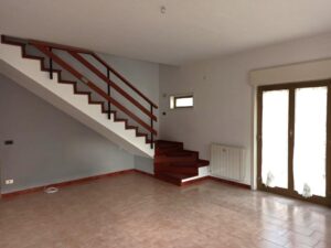 Cod. 16100 – Appartamento semi indipendente in vendita a Sant’Agata Li Battiati